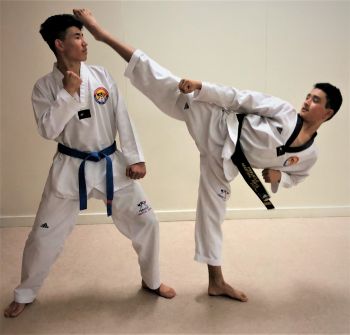 Pinnacle Martial Arts in Enmore for kids, teens and adults